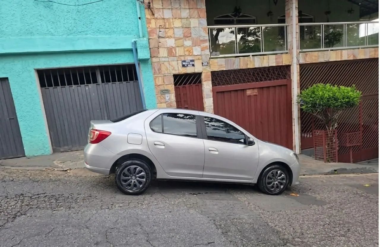 Renault Logan Expression Flex 1.0 12V 4P 2019 - Foto 4