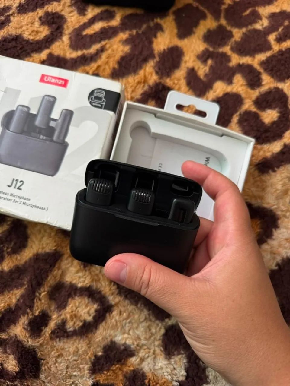 Microfone Lapela Ulanzi J12