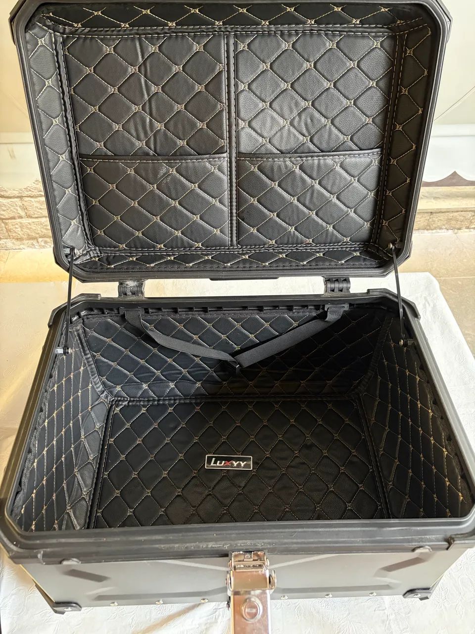 Baú Luxxy 65L + suporte  - Foto 3