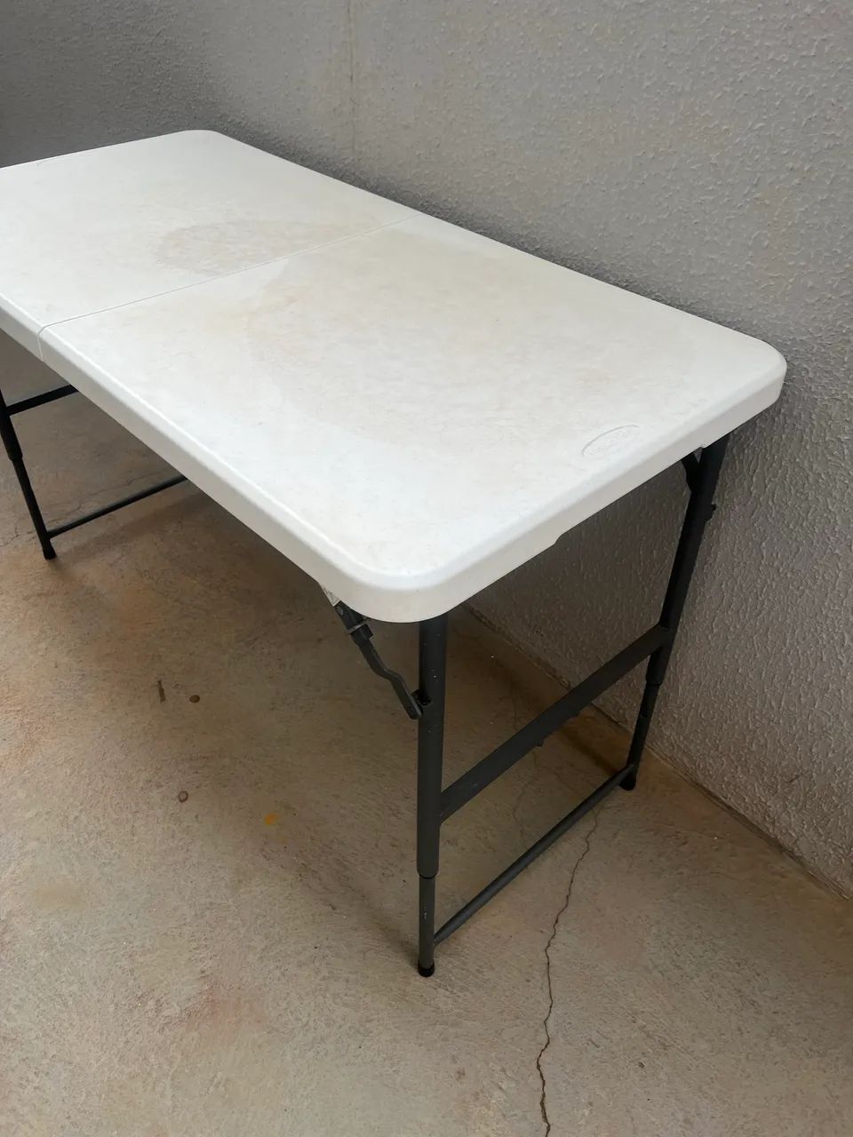 Mesa dobrável e cadeiras  - Foto 2