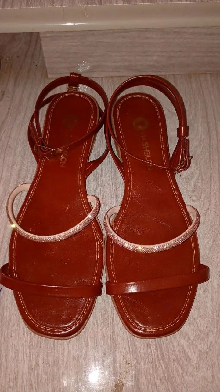 Bazar de roupas femininas - Foto 2