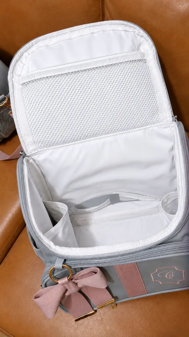 Kit Bolsas Maternidade em Couro Sintético Sob Medida - Grande + Térmica - Estado de Nova - Foto 4