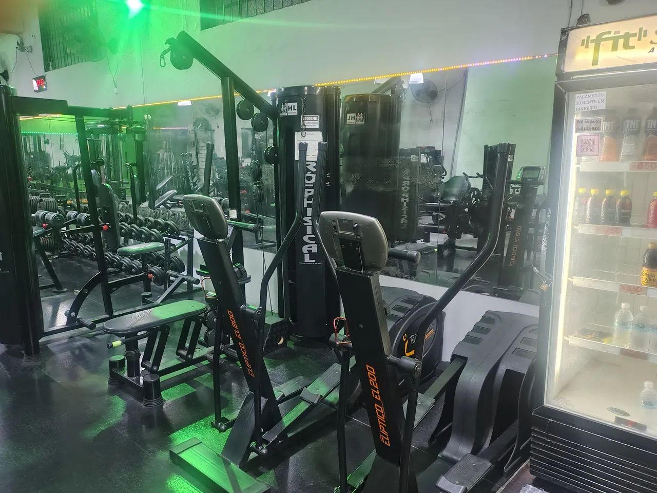  Academia de musculação  - Foto 5