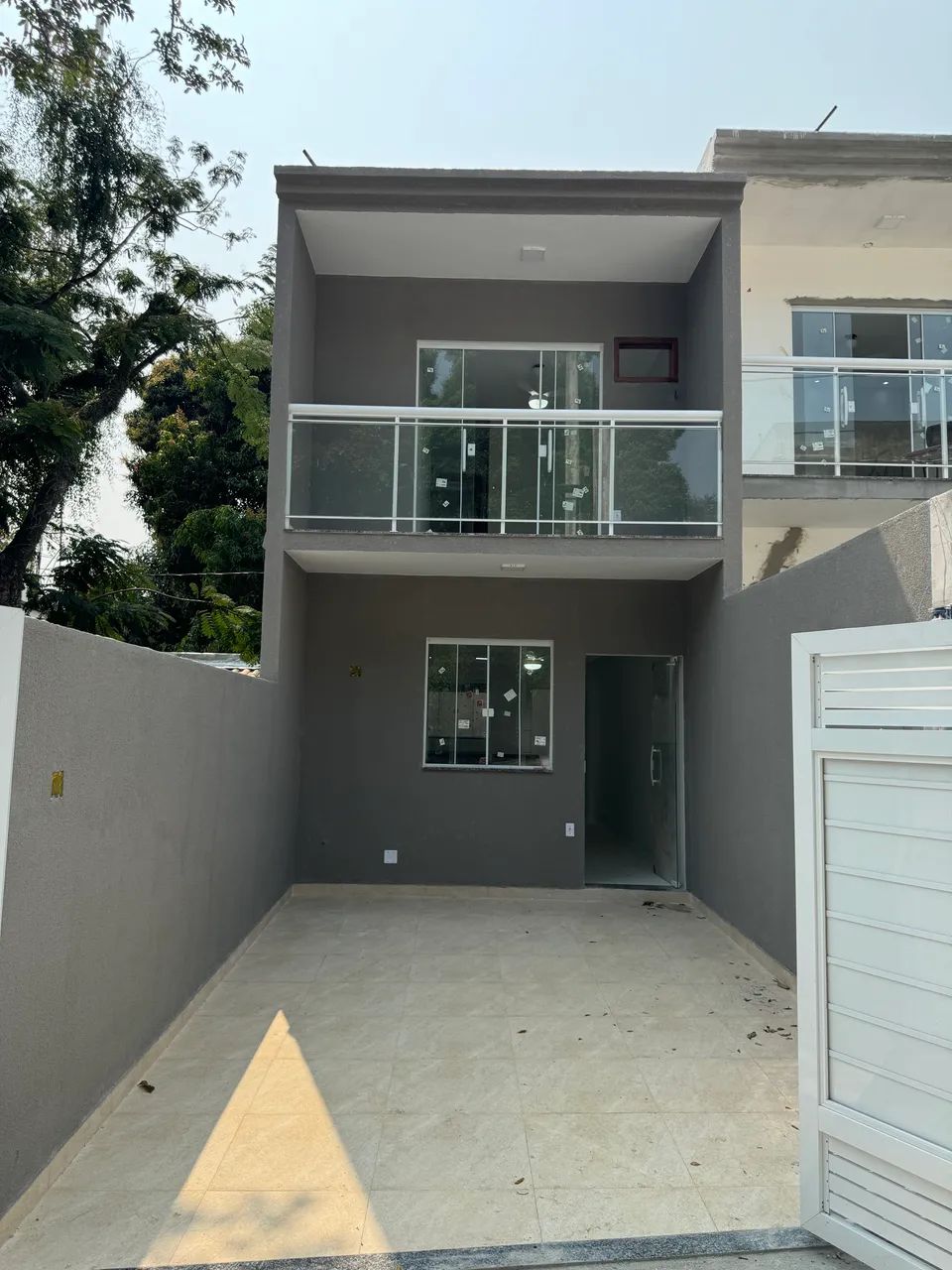 Alugo casa em vila Valqueire 