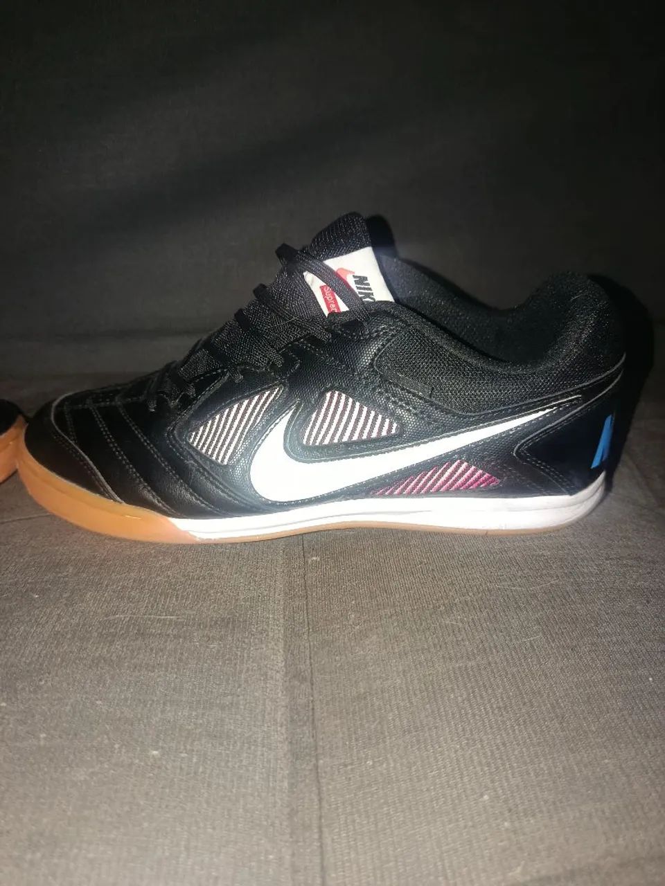 Tênis Nike futsal - Foto 3
