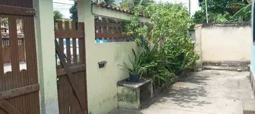 CASA COM 2 QUARTOS EM SEPETIBA