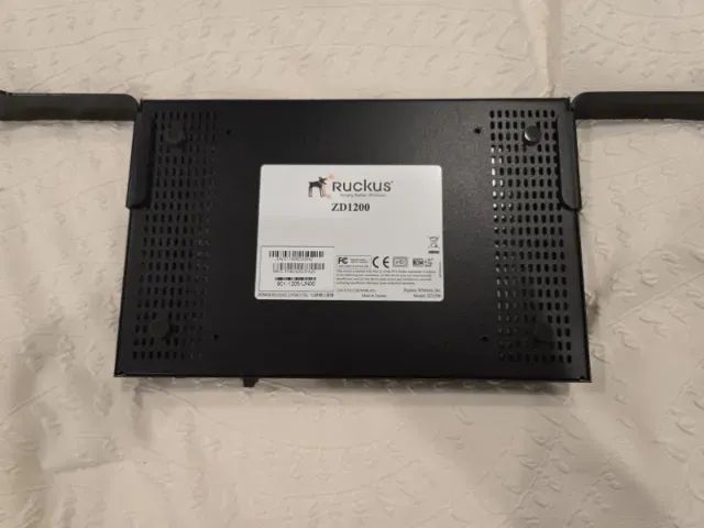 Ruckus ZoneDirector 1200 - Foto 3