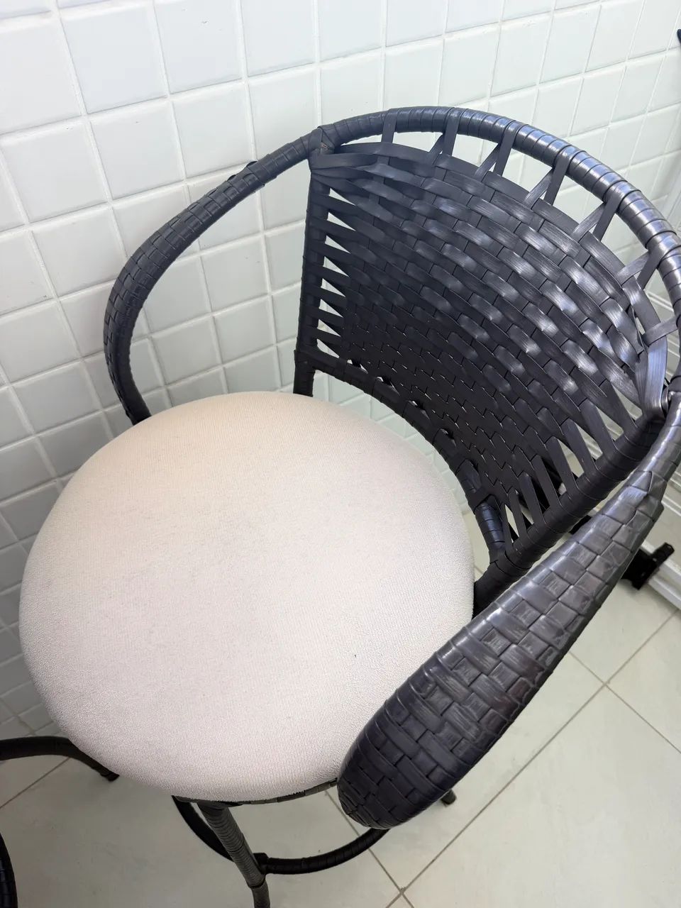 Sofá retrátil e reclinável e bistrô com 2 banquetas  - Foto 2