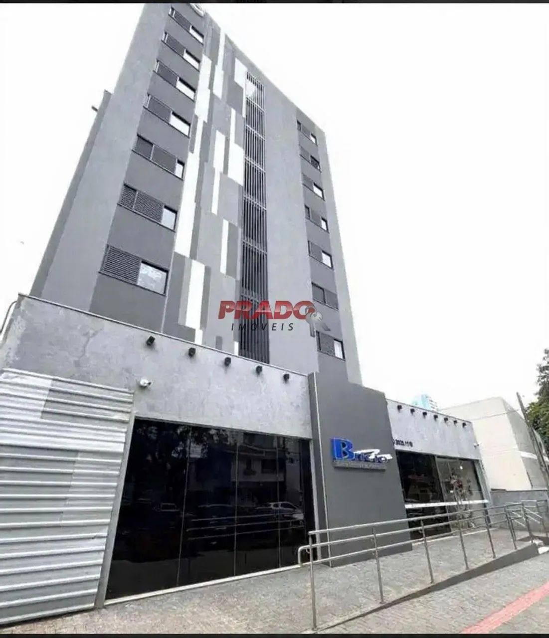 Apartamento à venda em Maringá, Zona 07, com 1 suíte, com 75 m² - Foto 2