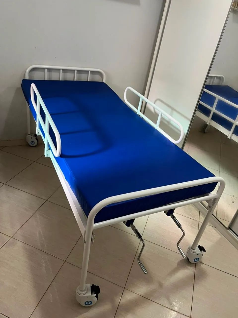 Cama hospitalar 