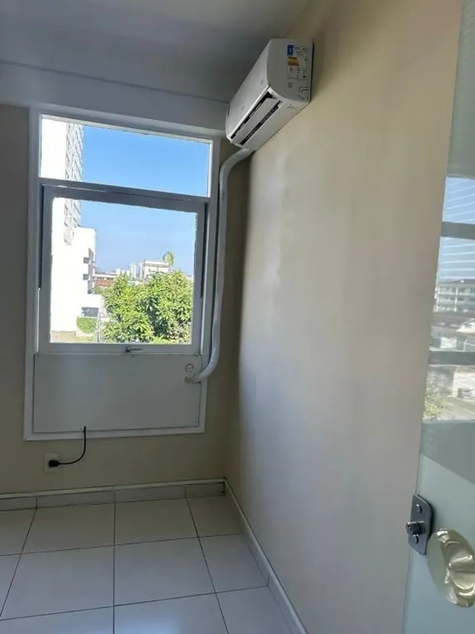 SALA COMERCIAL no CENTRO com 0 quartos para VENDA, 35 m² - Foto 2