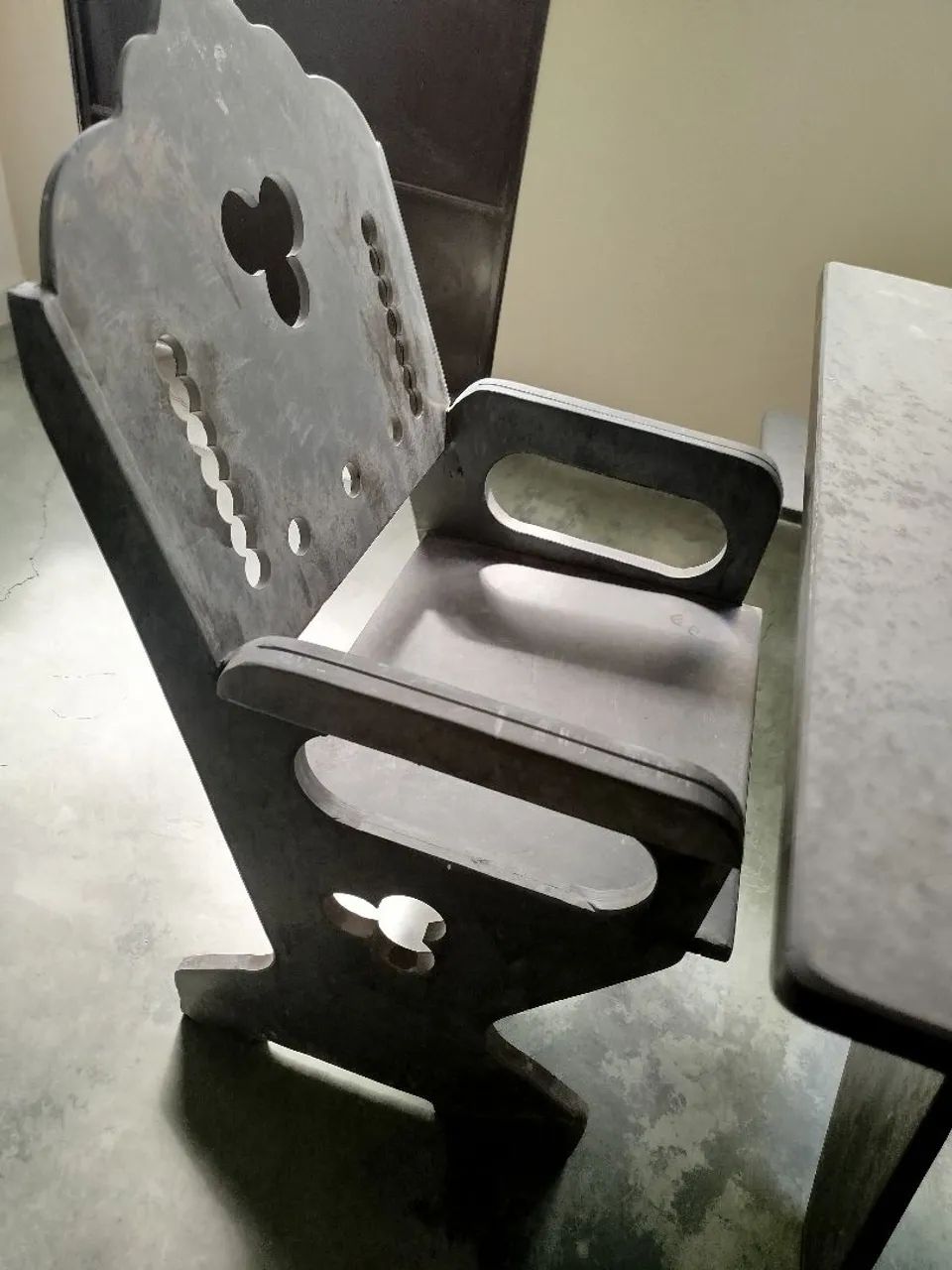 Mesa de ardósia com bancos e cadeiras - Foto 4