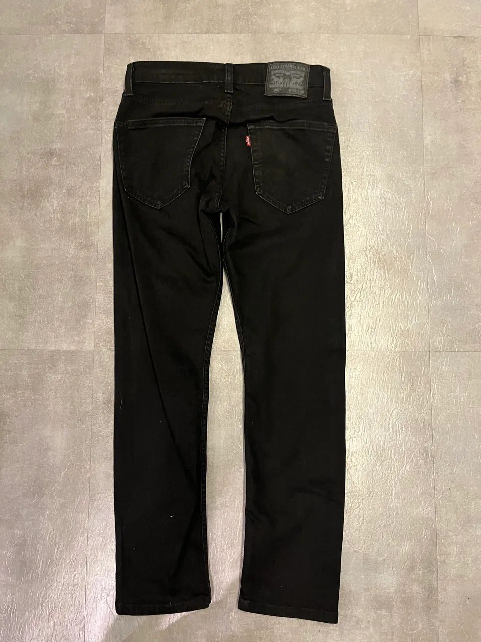 Calça jeans Levis 29x30- preta - Foto 2