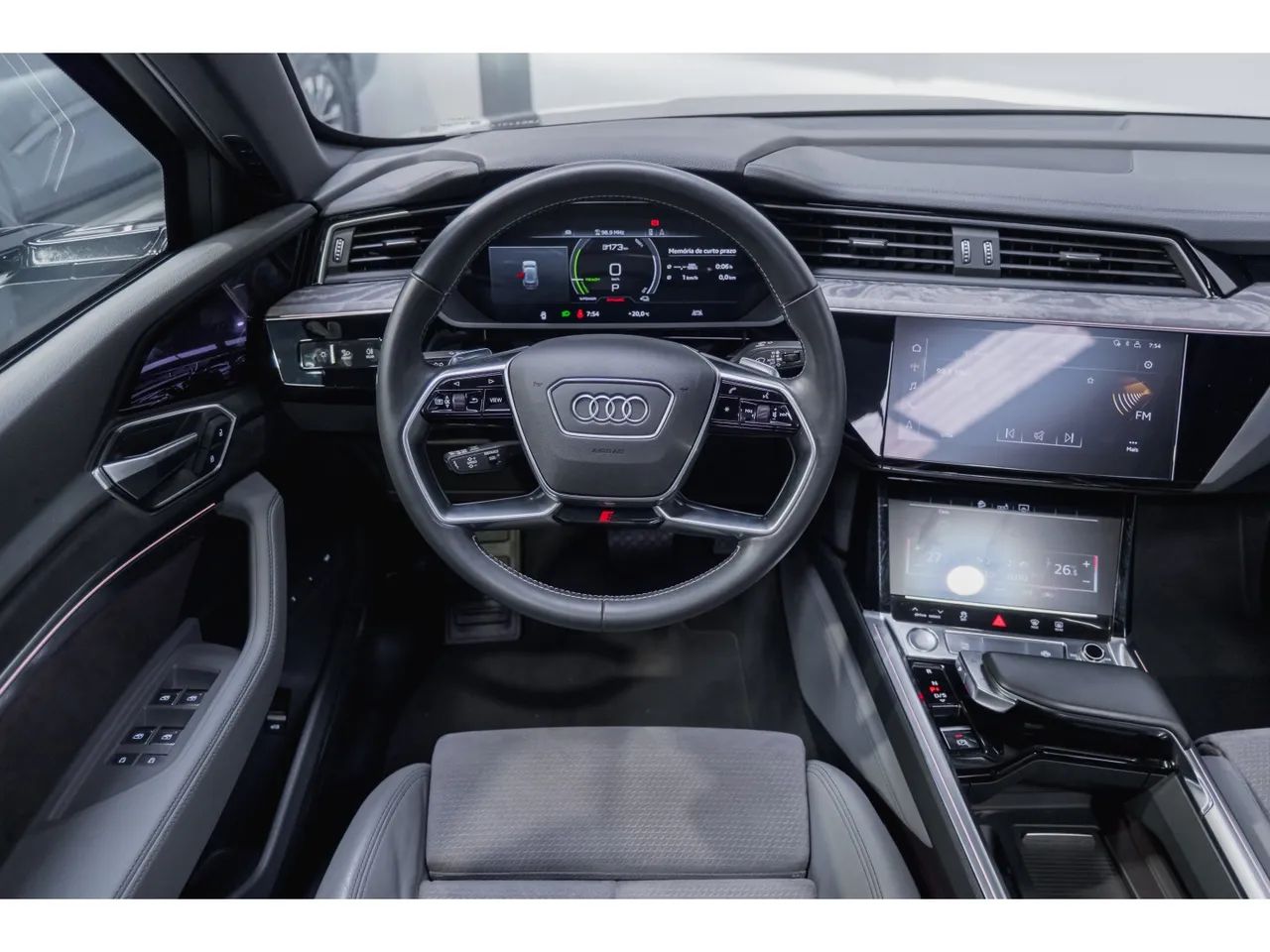 Audi E-TRON Performa. Black Aut. (Elétrico), foto 13 de 14