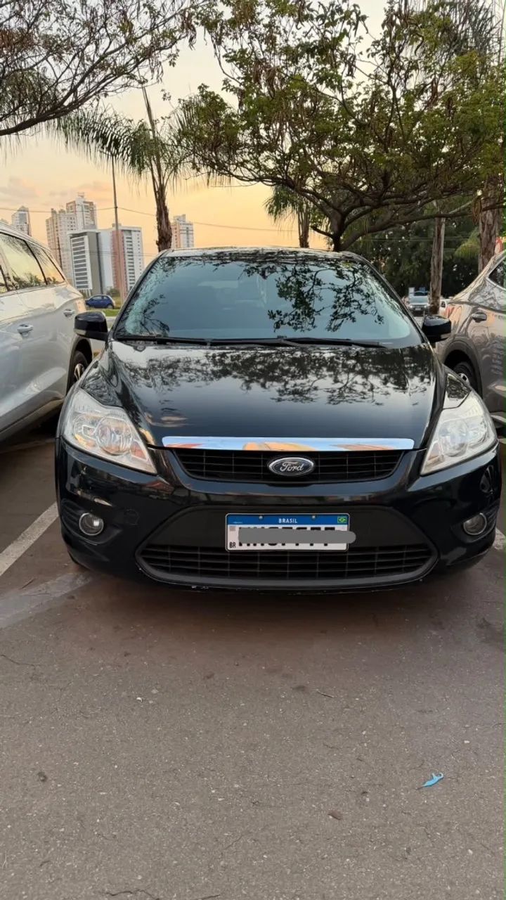 Ford Focus Focus 1.6 S/SE/SE Plus Flex 8V/16V  5p 2011