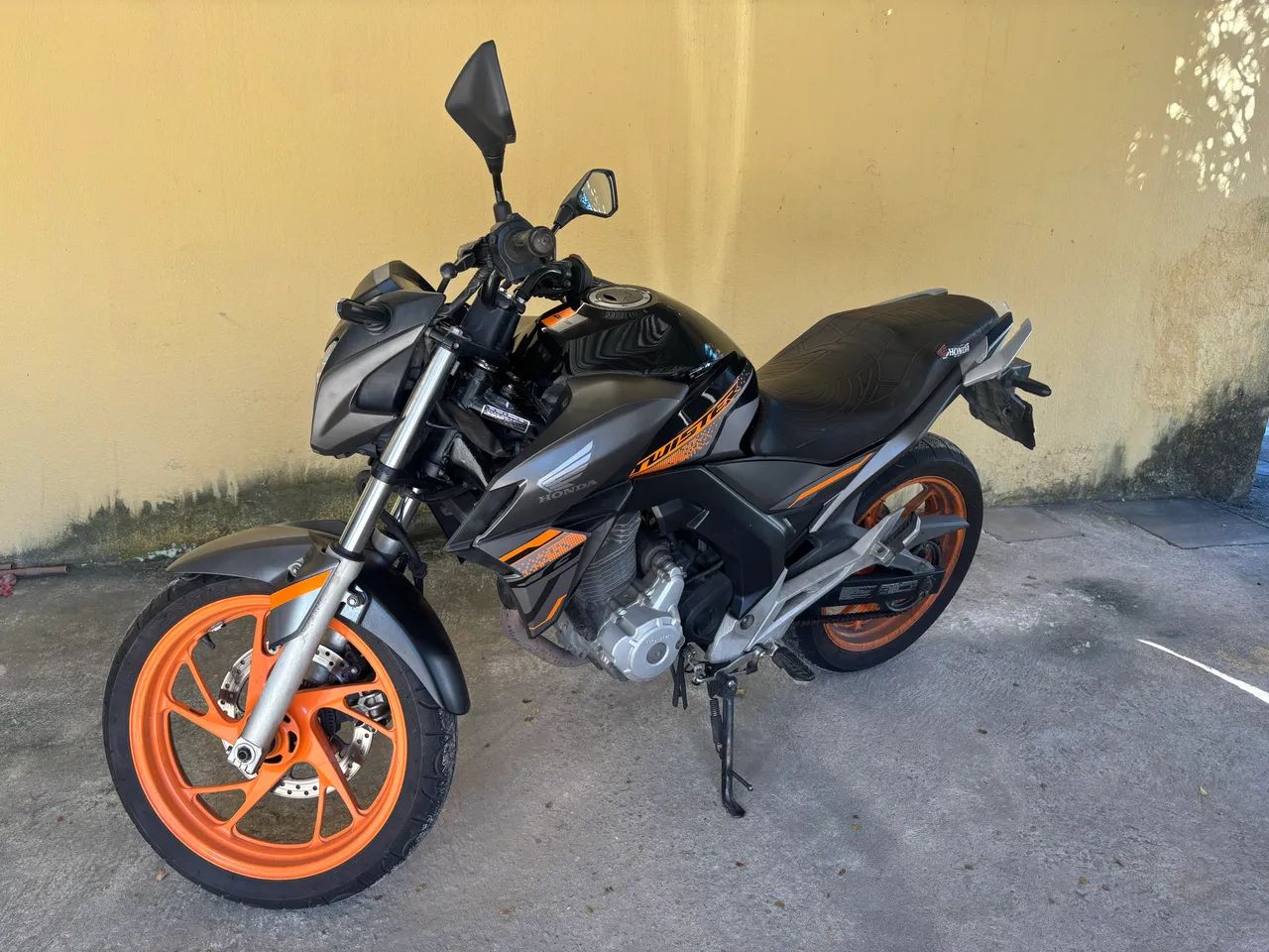 CB Twister 250cc - Foto 3