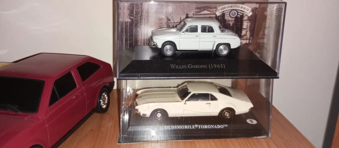 Miniaturas Carrinhos Coleção - Foto 2