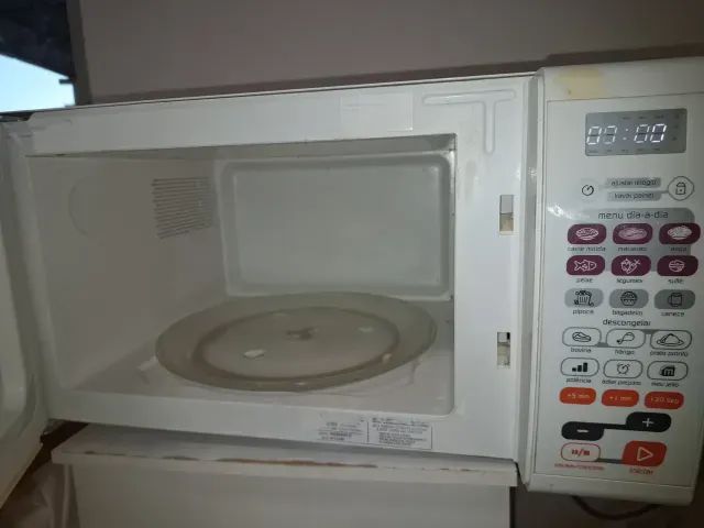 Microondas Brastemp - Foto 2