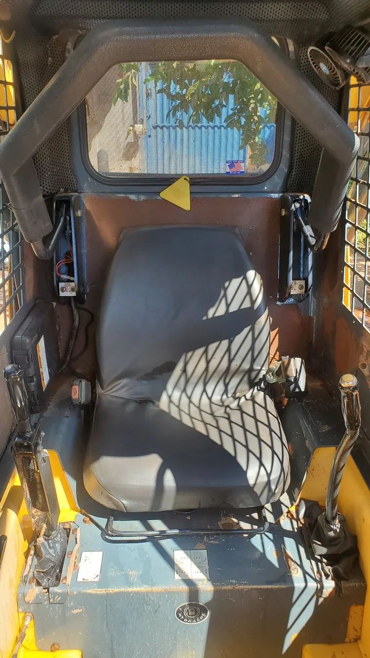 Mini pá carregadeira (bobcat)GEHL 4240e 2014 - Foto 2
