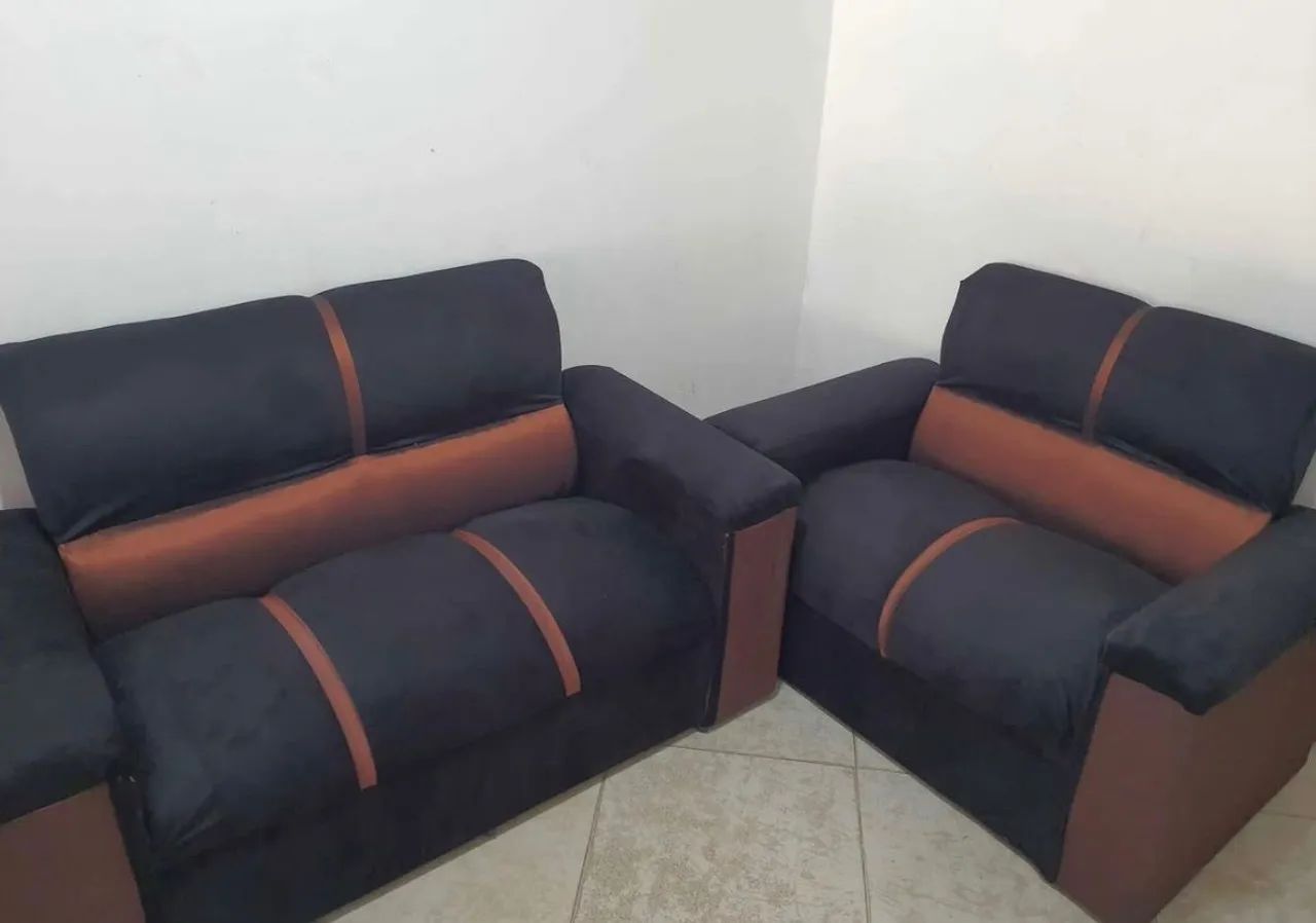 CONJUNTO DE SOFÁ 2 E 3 LUGARES ?