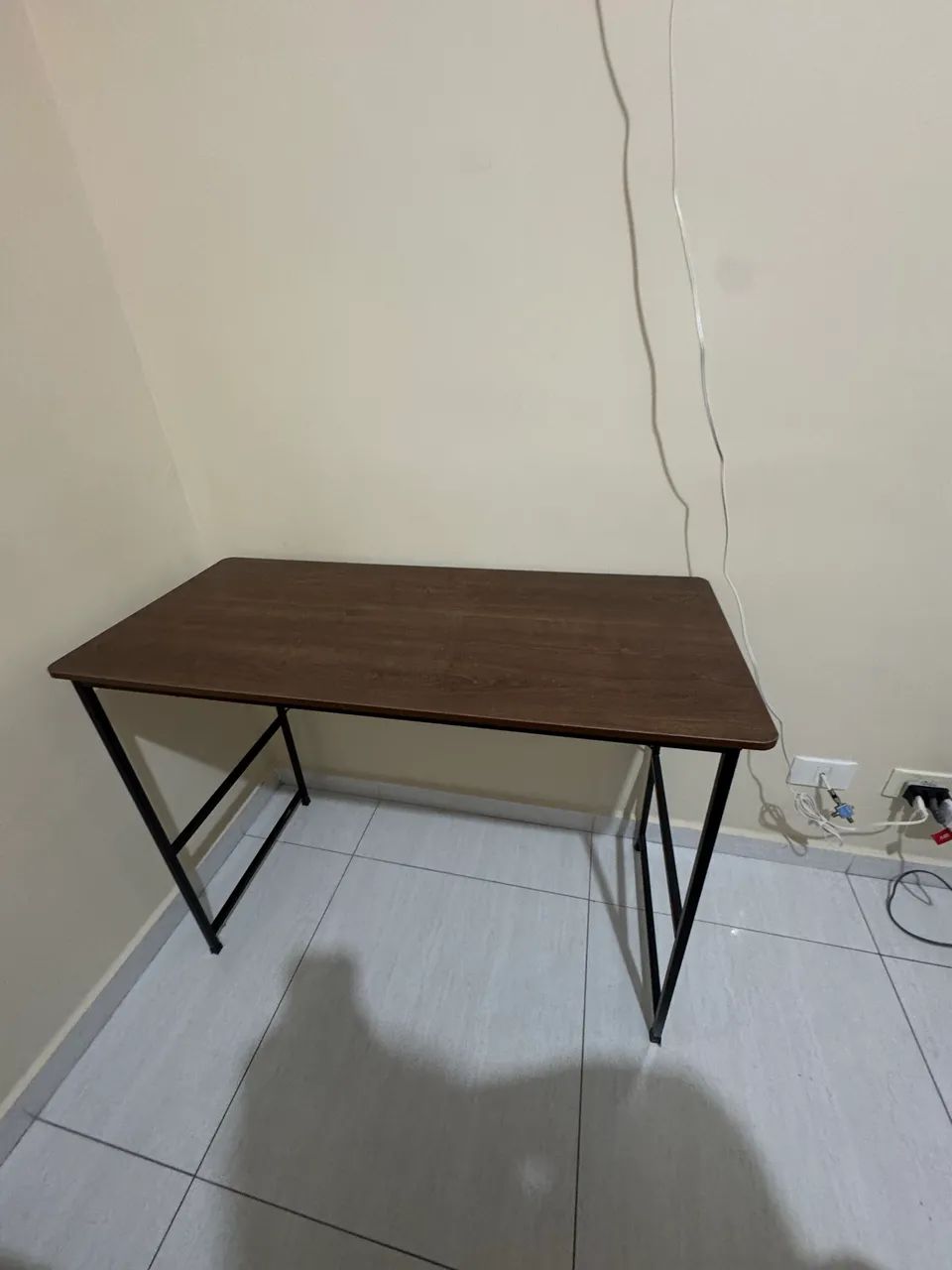 mesa/escrivaninha marrom  - Foto 4