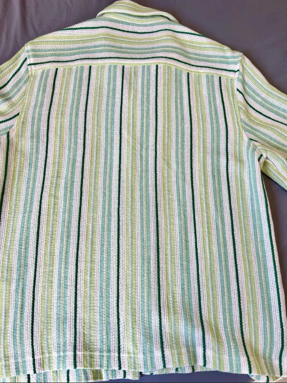 Camisa Listrada Verde e Branca P/M Zara - Foto 2