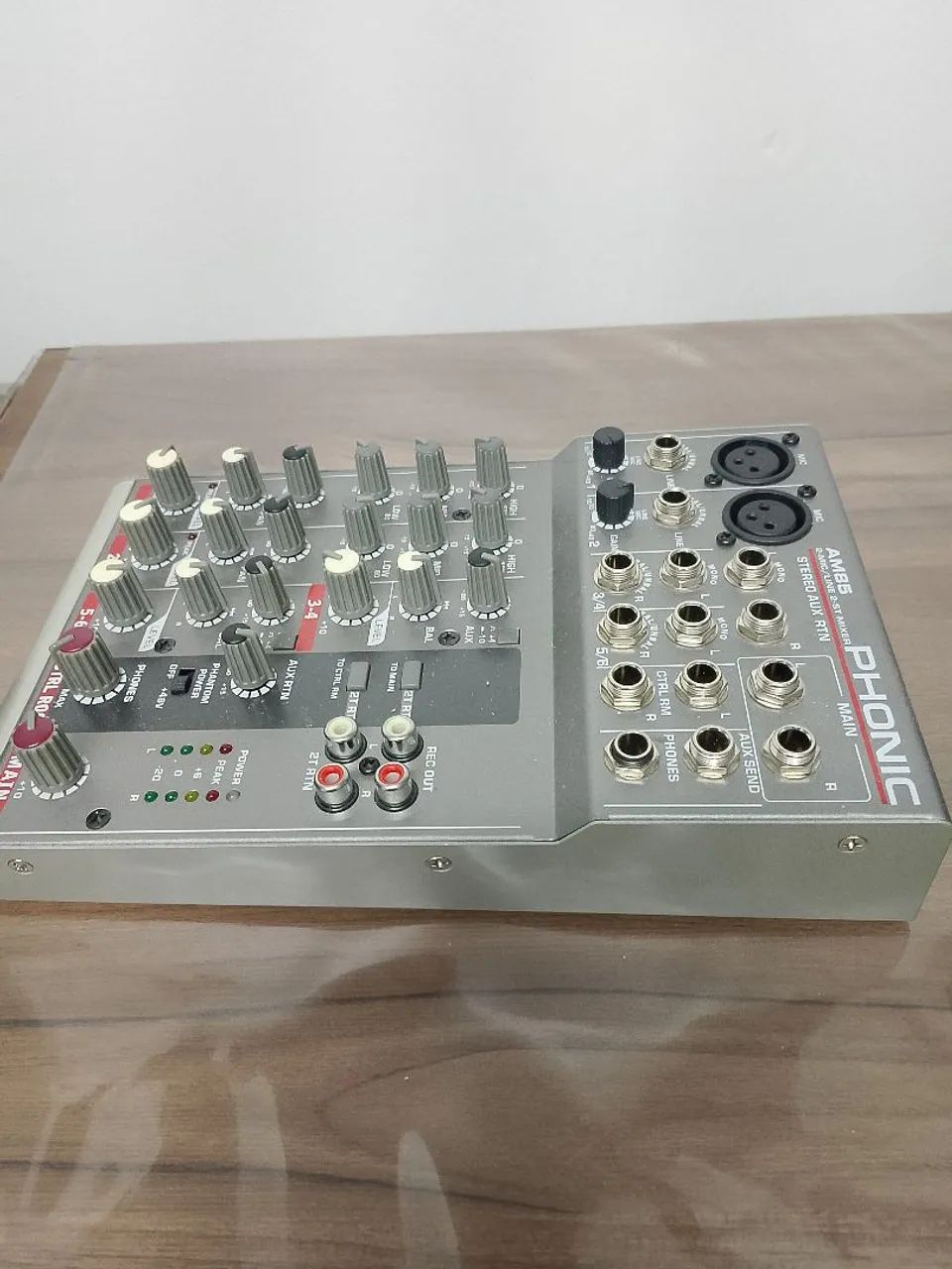 Mesa de som Phonic AM85 - Foto 4