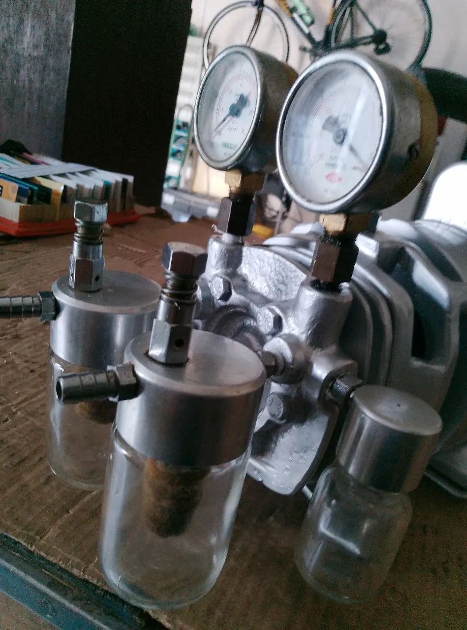 Bomba e compressor vácuo isento de óleo para laboratorios - Foto 4