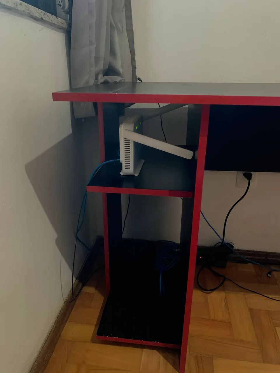 Computer Desk409383012590561281