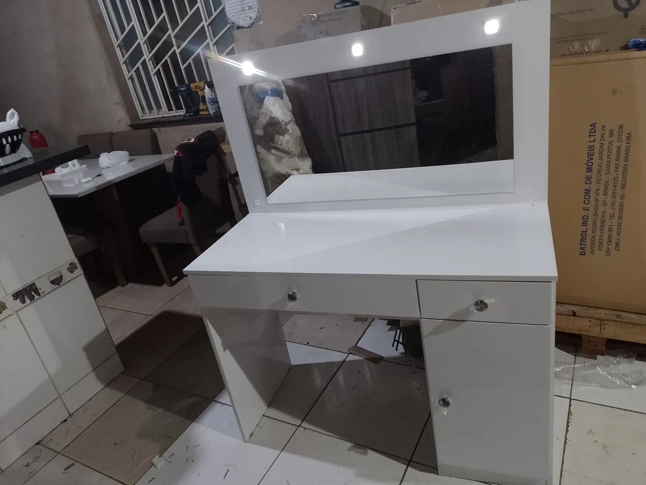 NEW DRESSING TABLES IN ORIGINAL BOXES — FREE DELIVERY AVAILABLE! CALL OR SEND A WHATSAPP MESSAGE