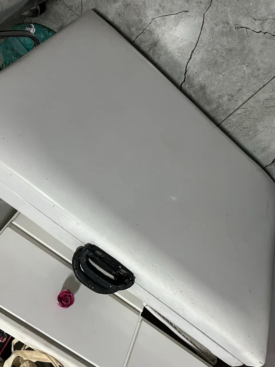 Carrinho auxiliar, mocho, maca maleta, e mesa manicure.  - Foto 4