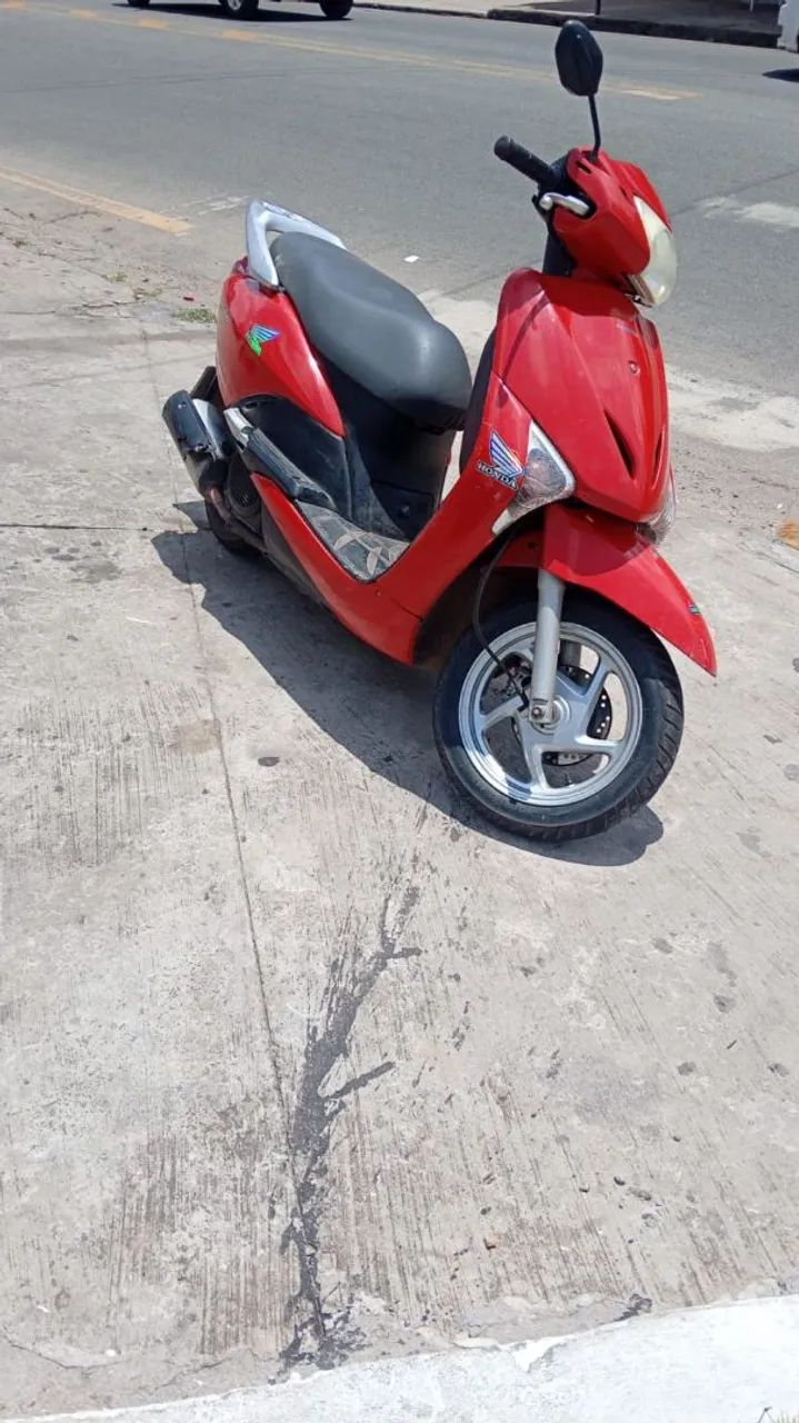 Lead 110 toda boa