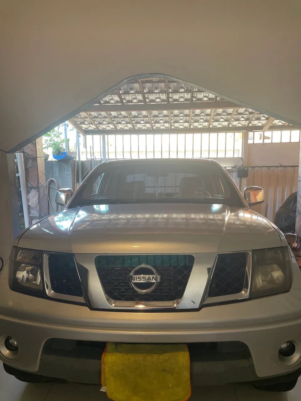 Nissan Frontier Frontier XE CD 4x2 2.5 TB Diesel 2010