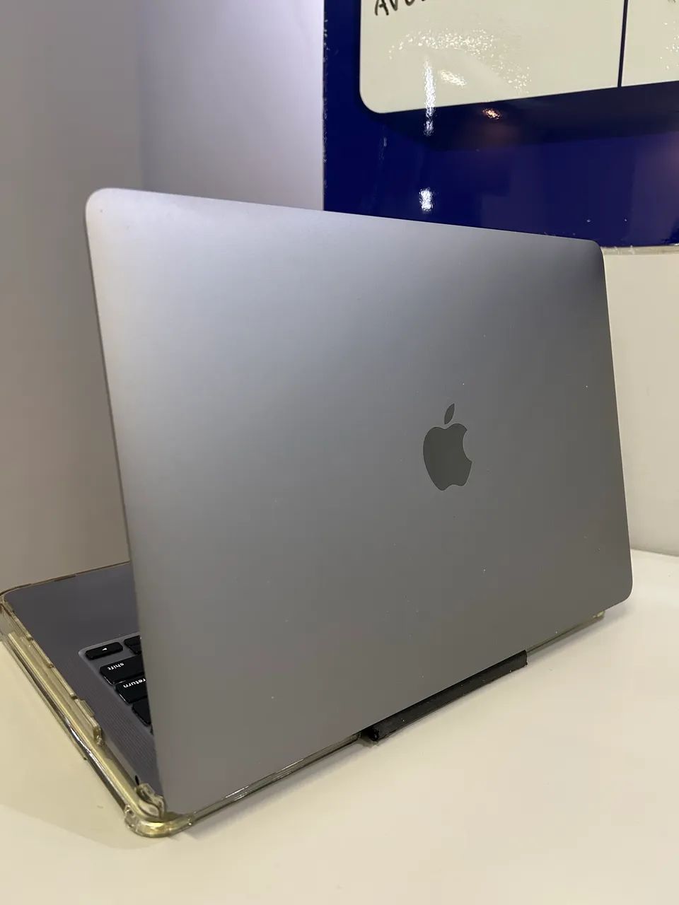 MacBook Pro M2