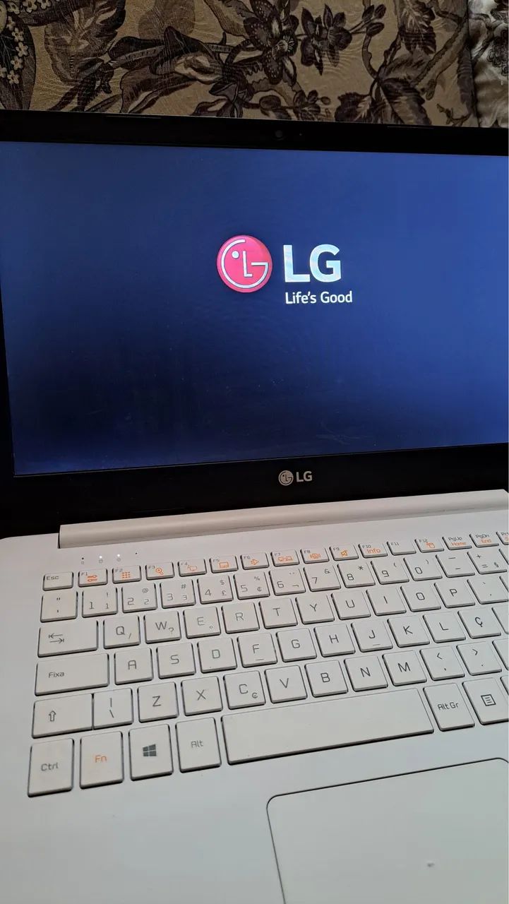 Notebook Ultra Slim com display de 14 polegadas HD LED LCD é super leve. - Foto 5