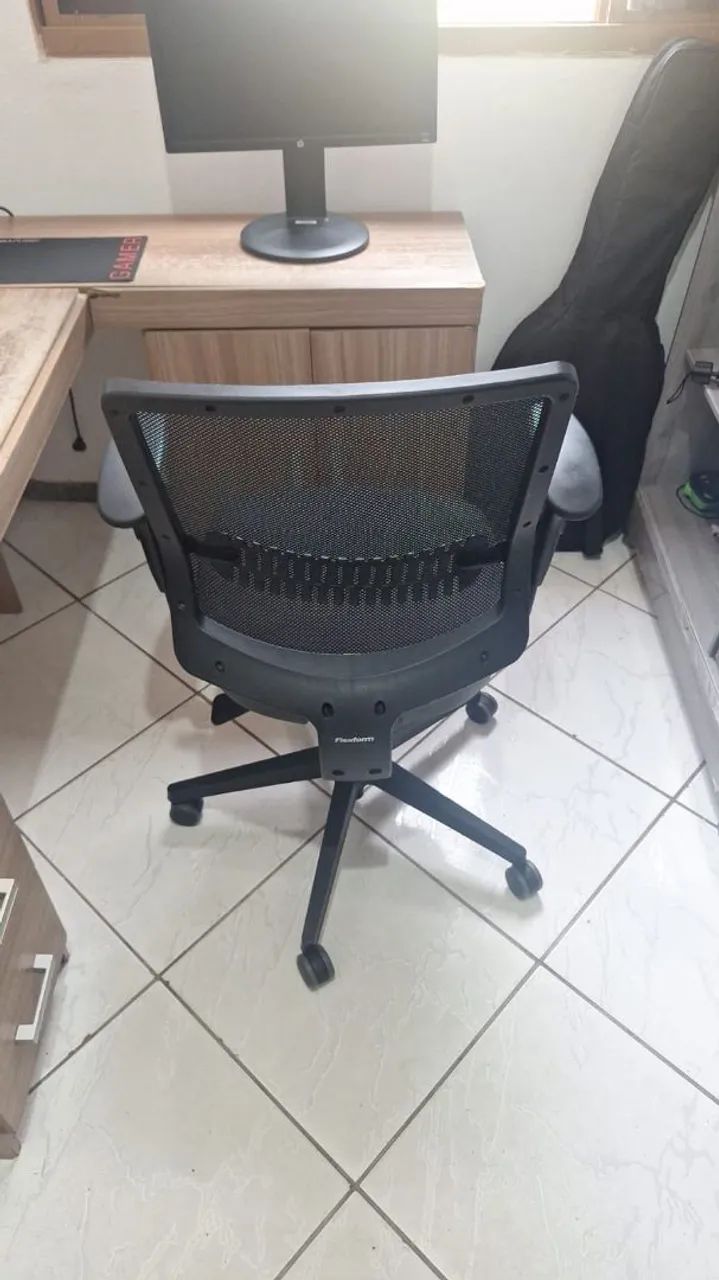 Cadeira Flexform Uni All Black - Foto 3