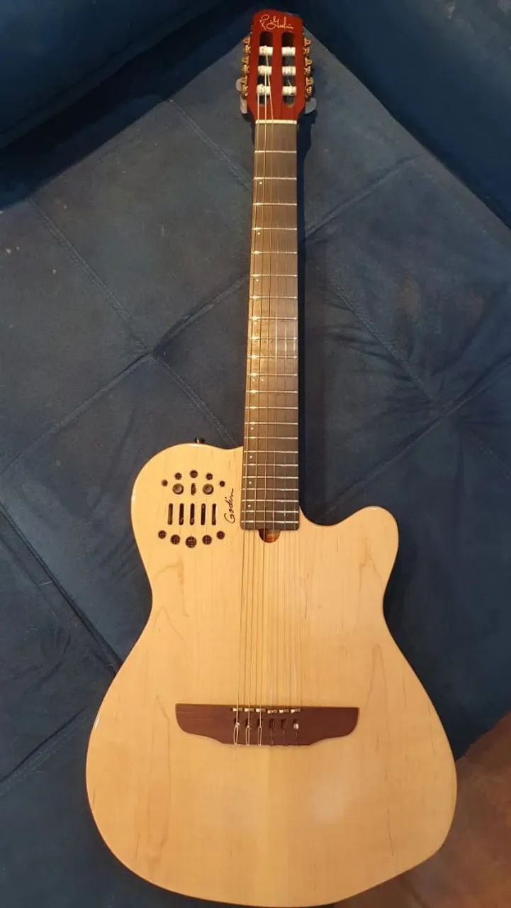 Violão godin ACS sa