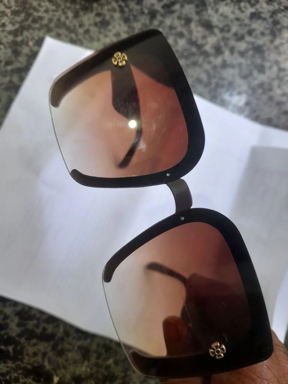 Vendo este óculos de proteção  al sol en bom estado de uso  - Foto 5