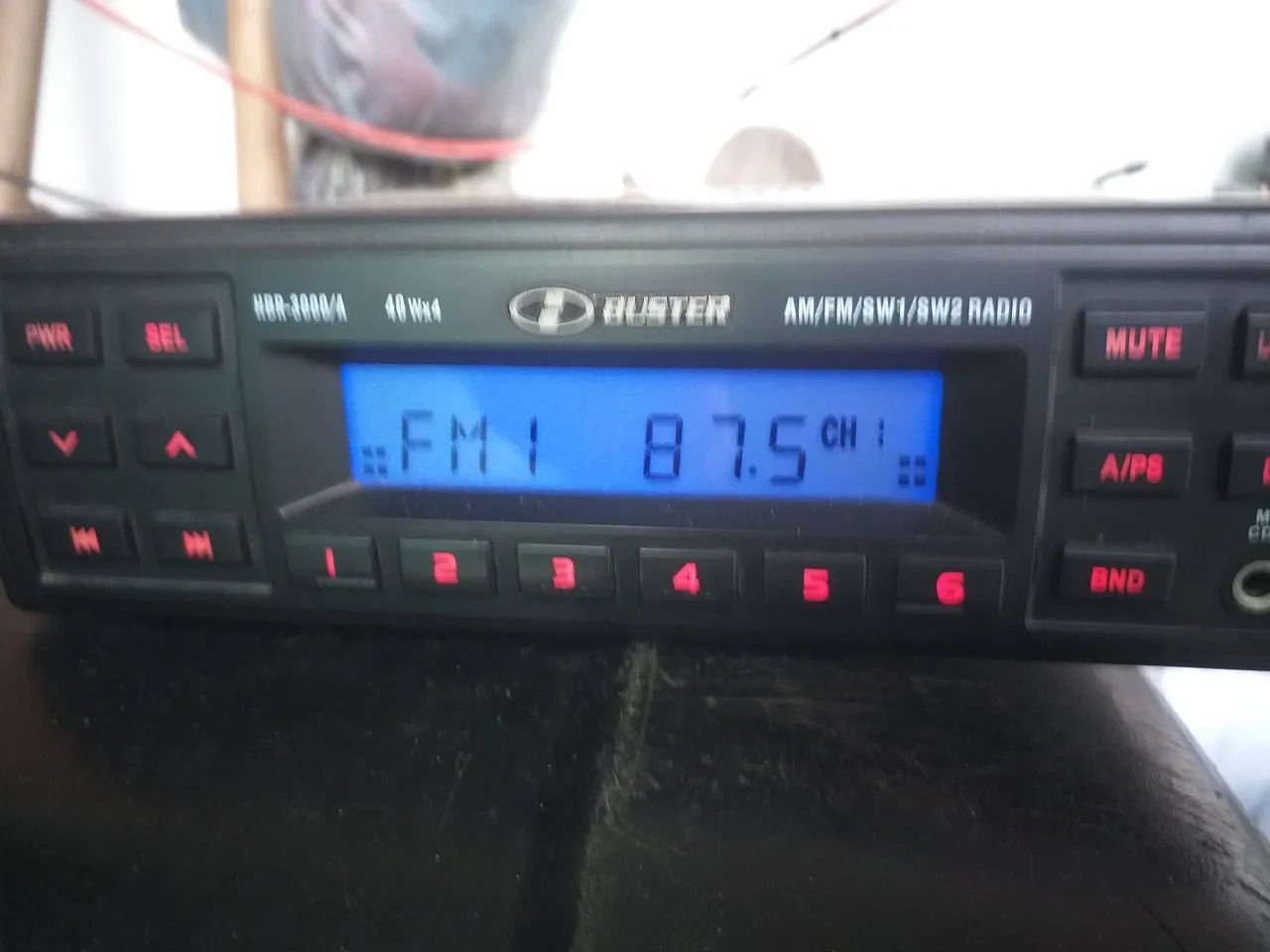 Autorradio Hbuster com aux.