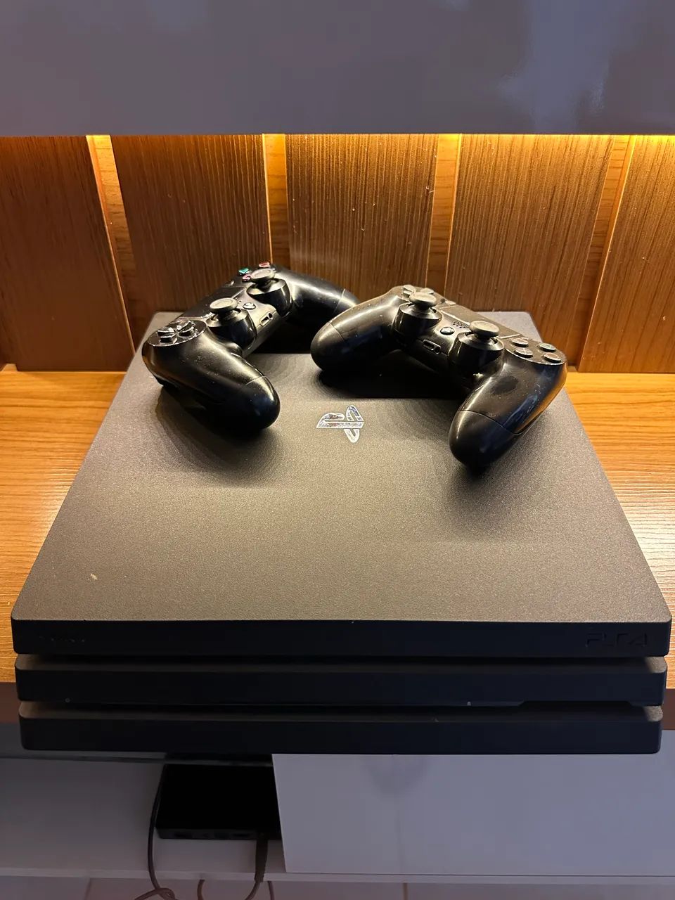 PS4 PRO 1TB - Foto 2