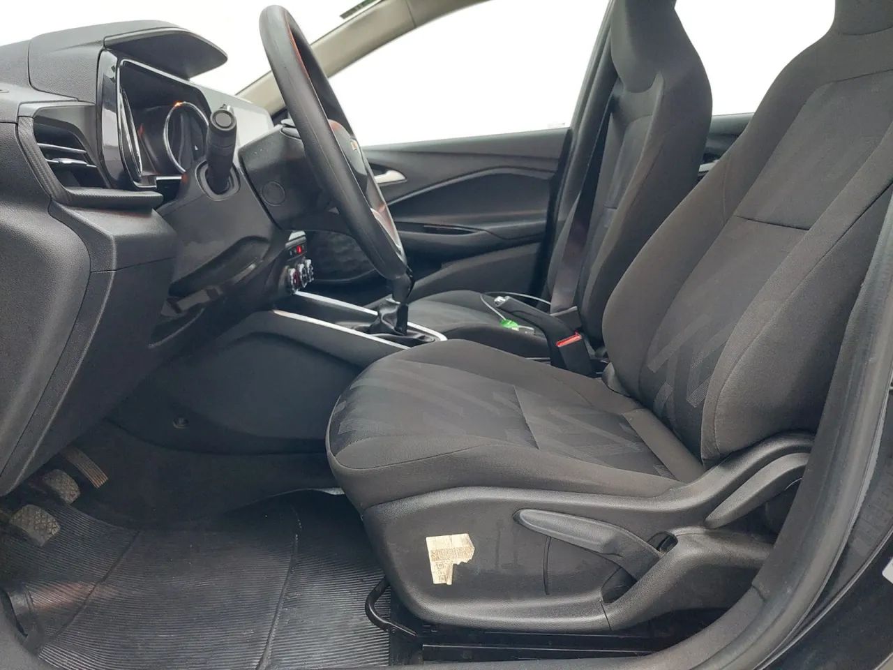 Chevrolet Onix Hatch 1.0 12V Flex Mec. 4P, foto 17 de 18