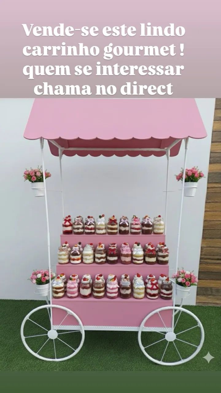 Lindo carrinho de doces gourmet 