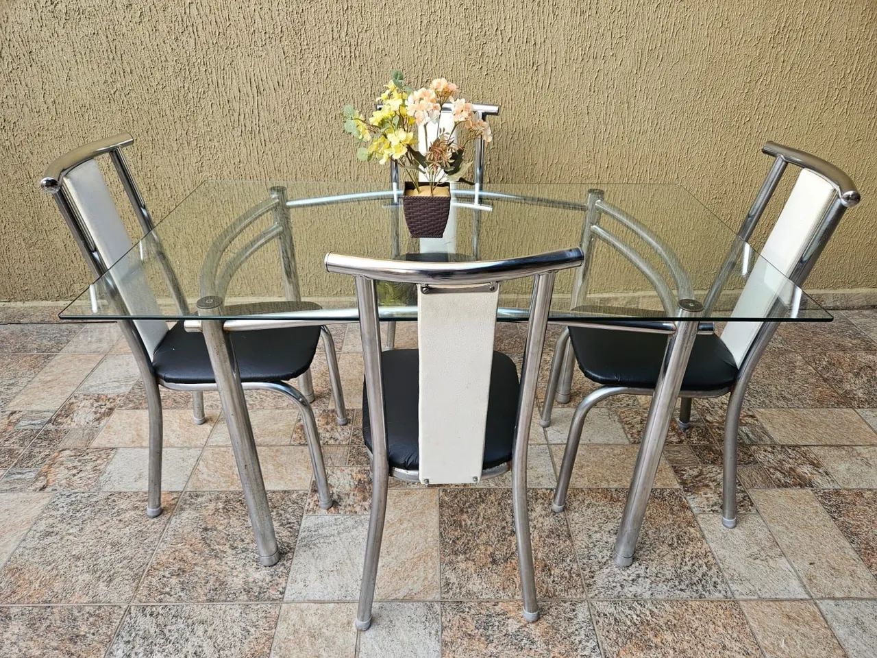 Mesa de vidro, com 4 cadeiras, Entrego també!! - Foto 3
