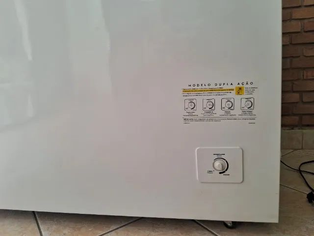 Freezer 2 portas 220v - Foto 2