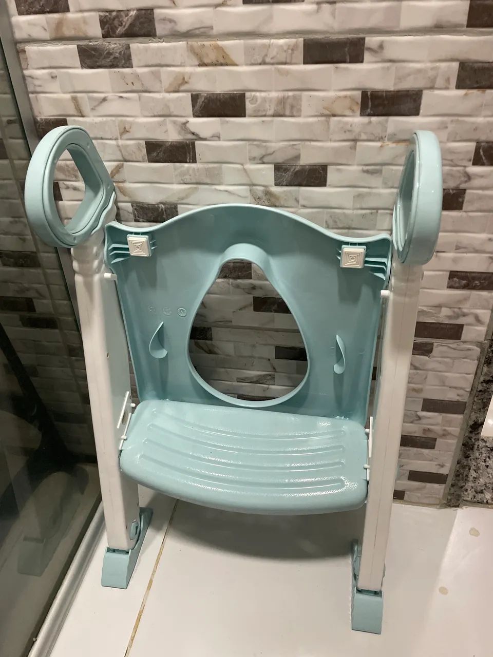 Redutor de assento sanitário infantil 