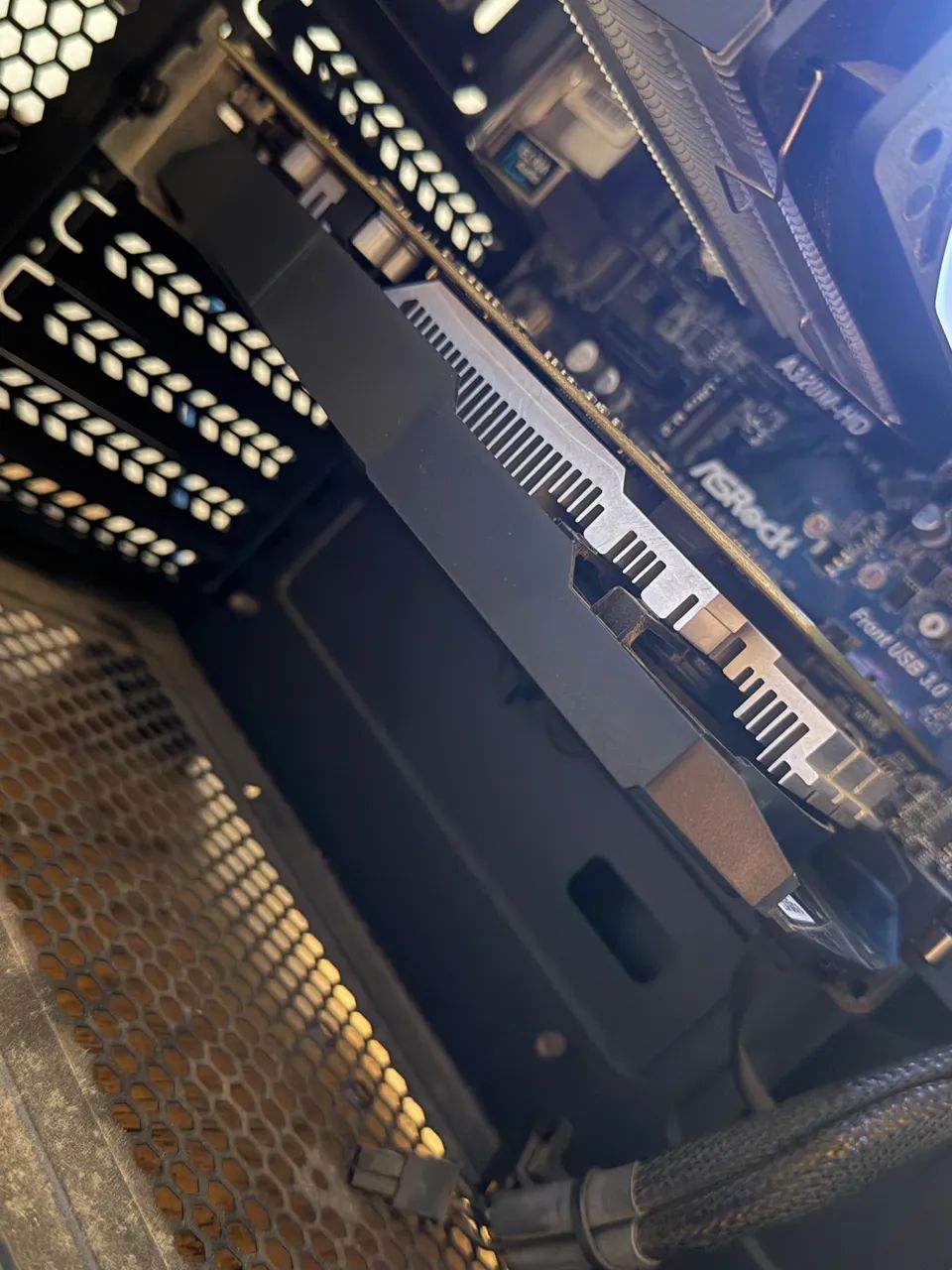GTX 1050 Ti 4GB - Foto 3