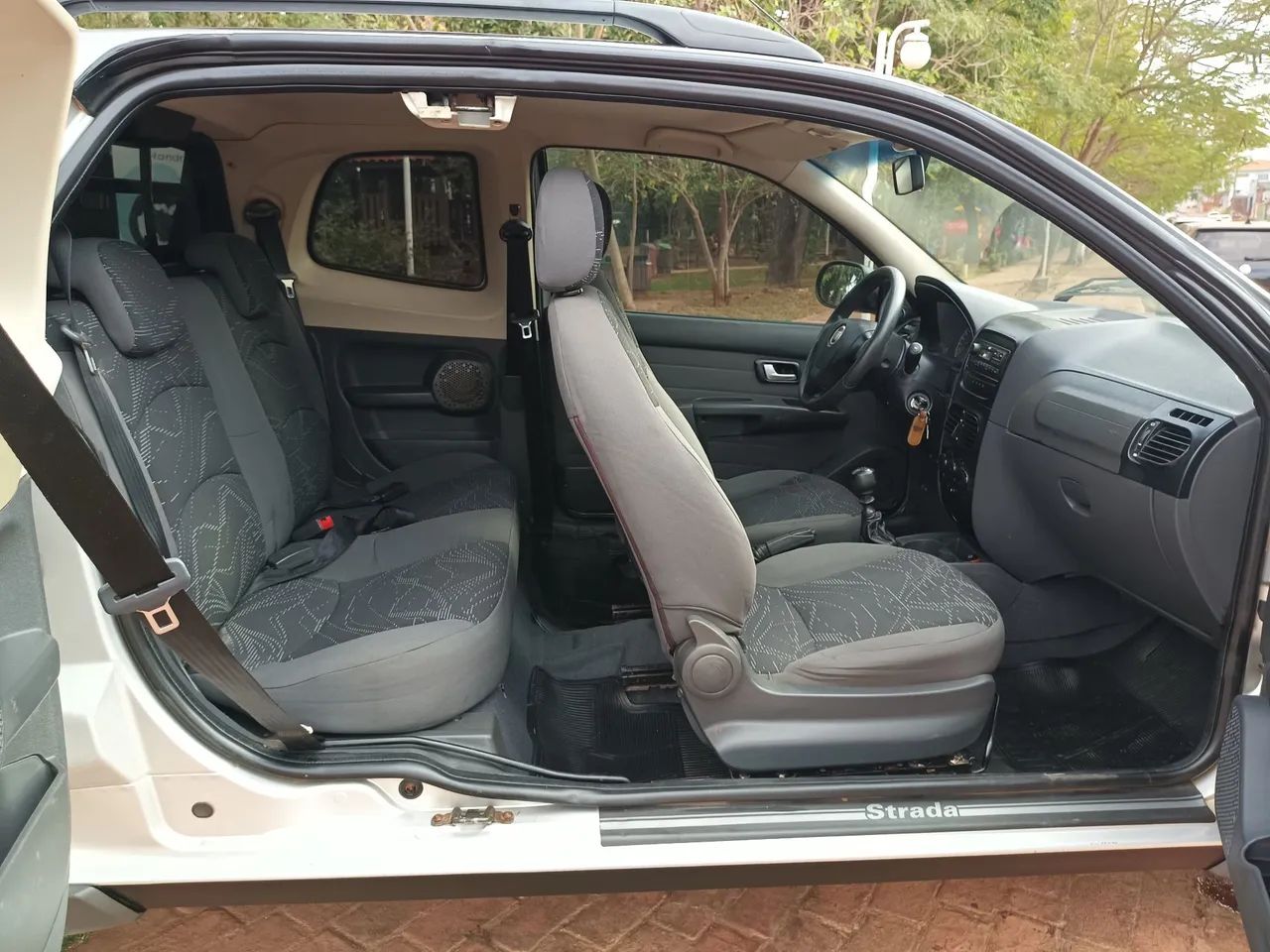 Fiat Strada Working 1.4 MPI Fire Flex 8V CD 2015 - Foto 5