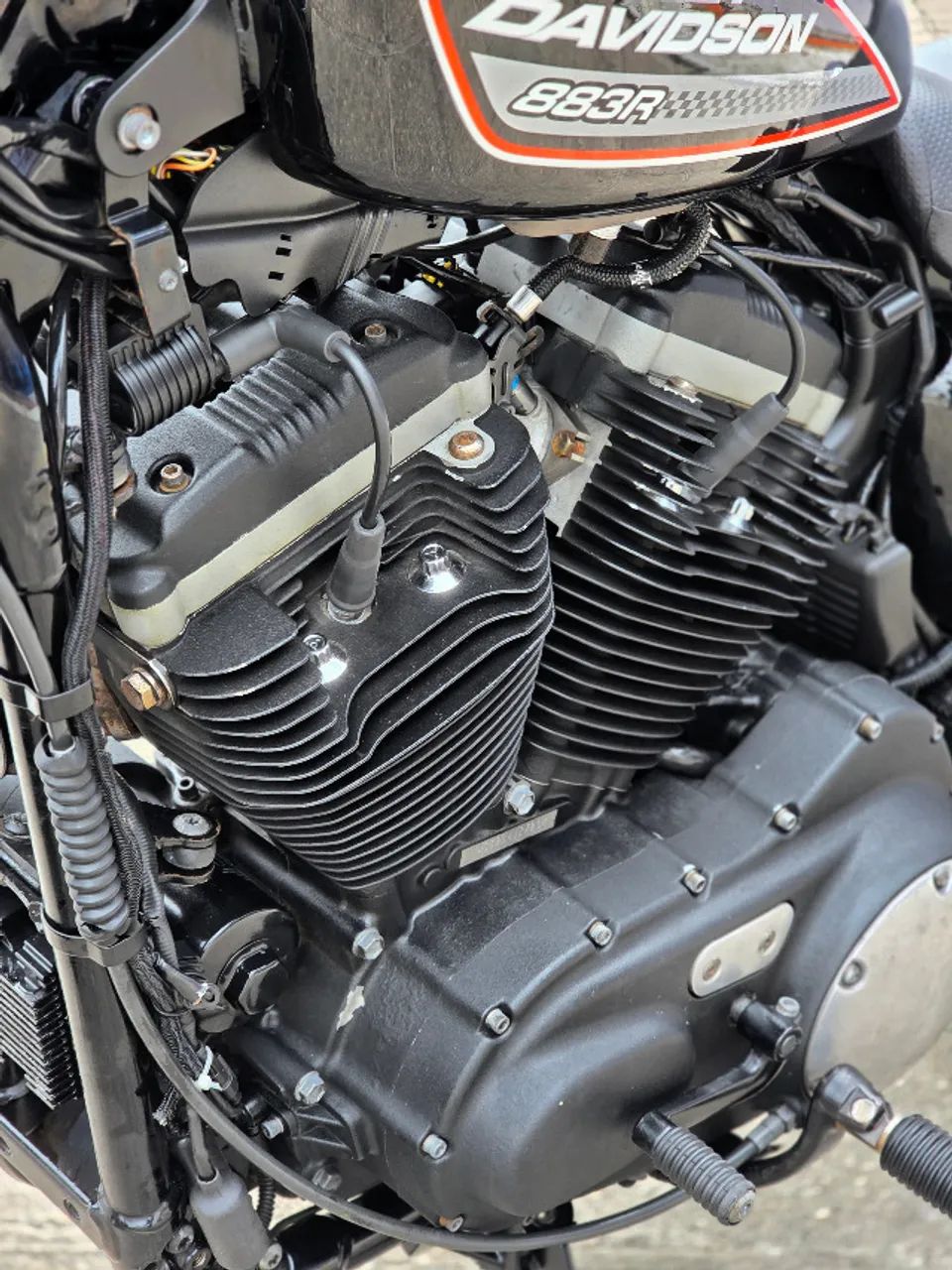 Harley-Davidson 883R 2013 - Foto 5
