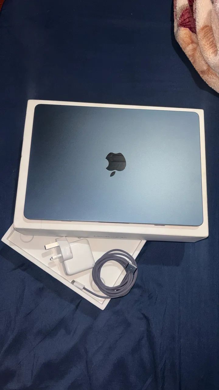 MacBook Air with Apple M2 Chip 13.6 polegadas  - Foto 2