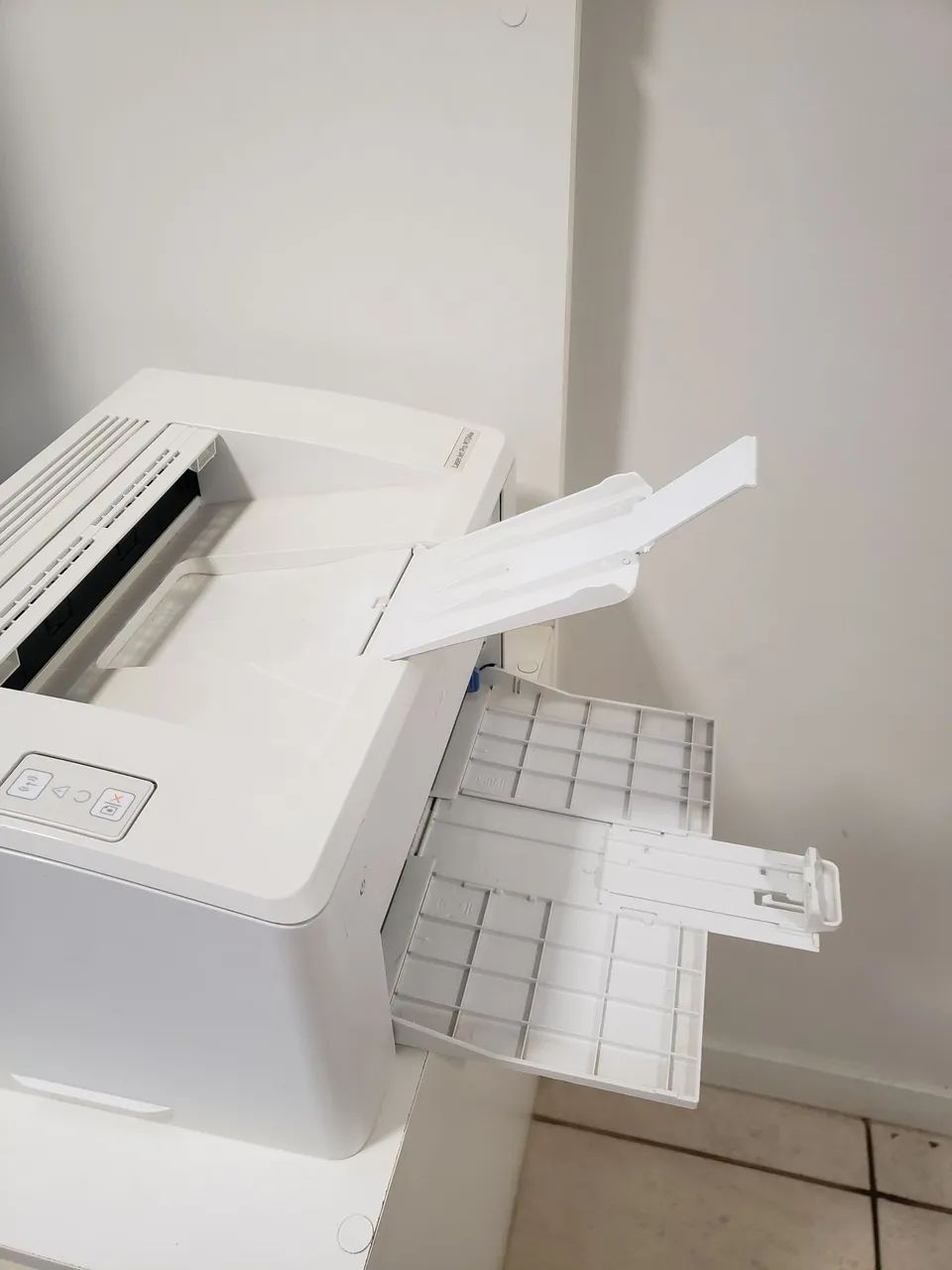 Impressora hp Laser jet pro m104w - Foto 4